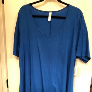 LuLaRoe Tops - Ocean Blue Tunic (LuLa Roe Perfect T) LuLaRoe Tops - Ocean Blue Tunic (LuLa Roe Perfect T)